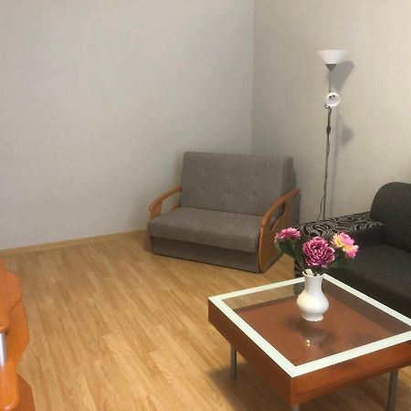 Apartman Bea, Snp 12 Velky Krtis Apartment Luaran gambar