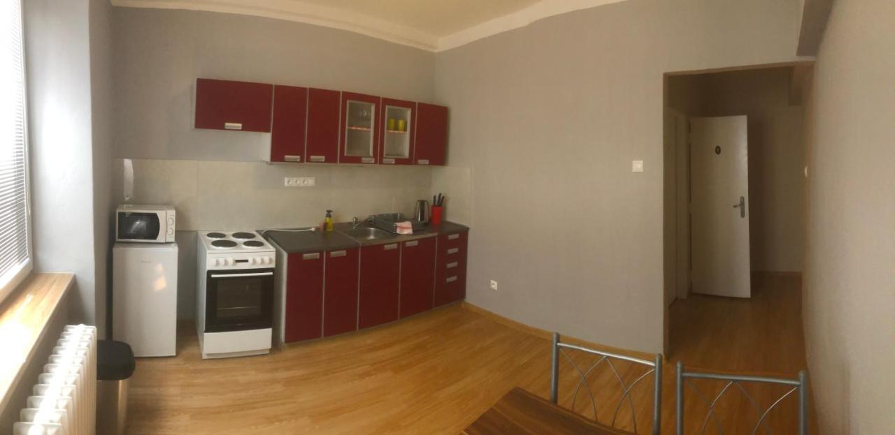 Apartman Bea, Snp 12 Velky Krtis Apartment Luaran gambar